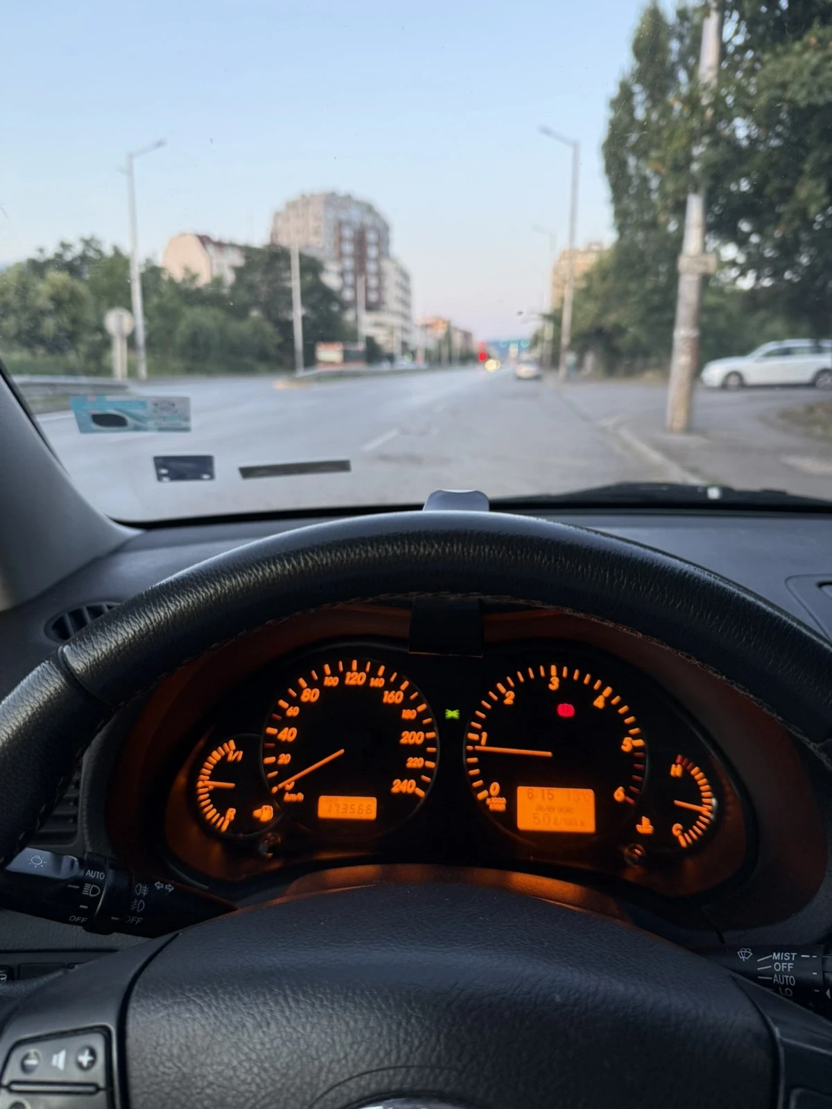 Toyota Avensis, снимка 9 - Автомобили и джипове - 55458873