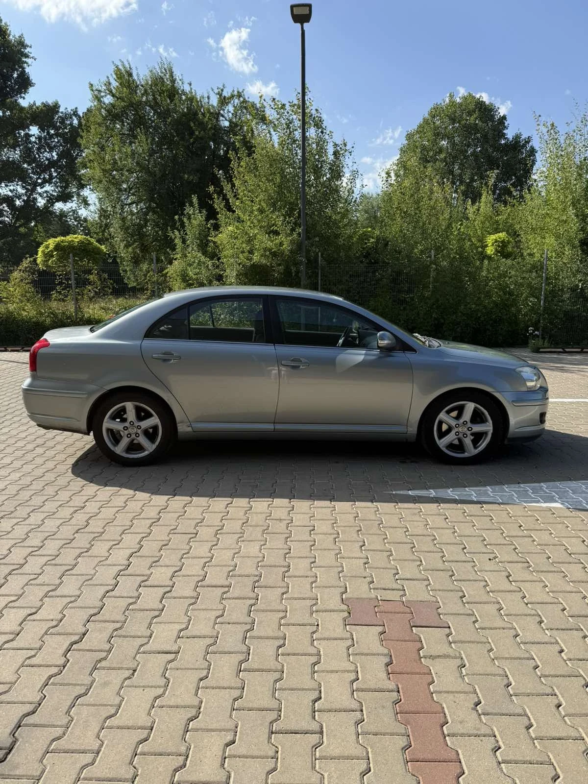 Toyota Avensis, снимка 3 - Автомобили и джипове - 55458873