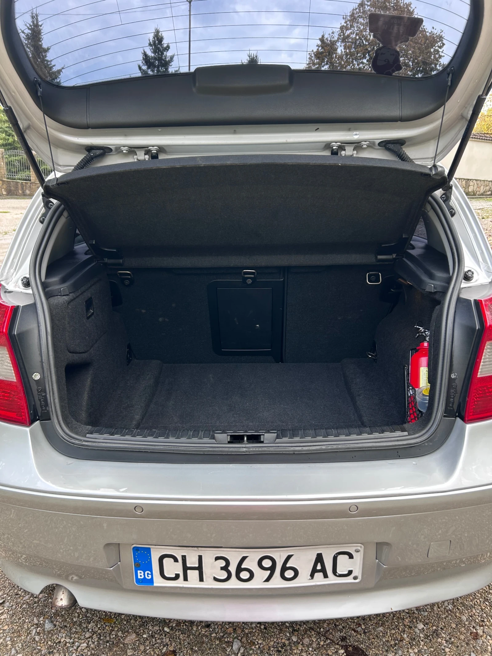 BMW 120, снимка 5 - Автомобили и джипове - 56745301