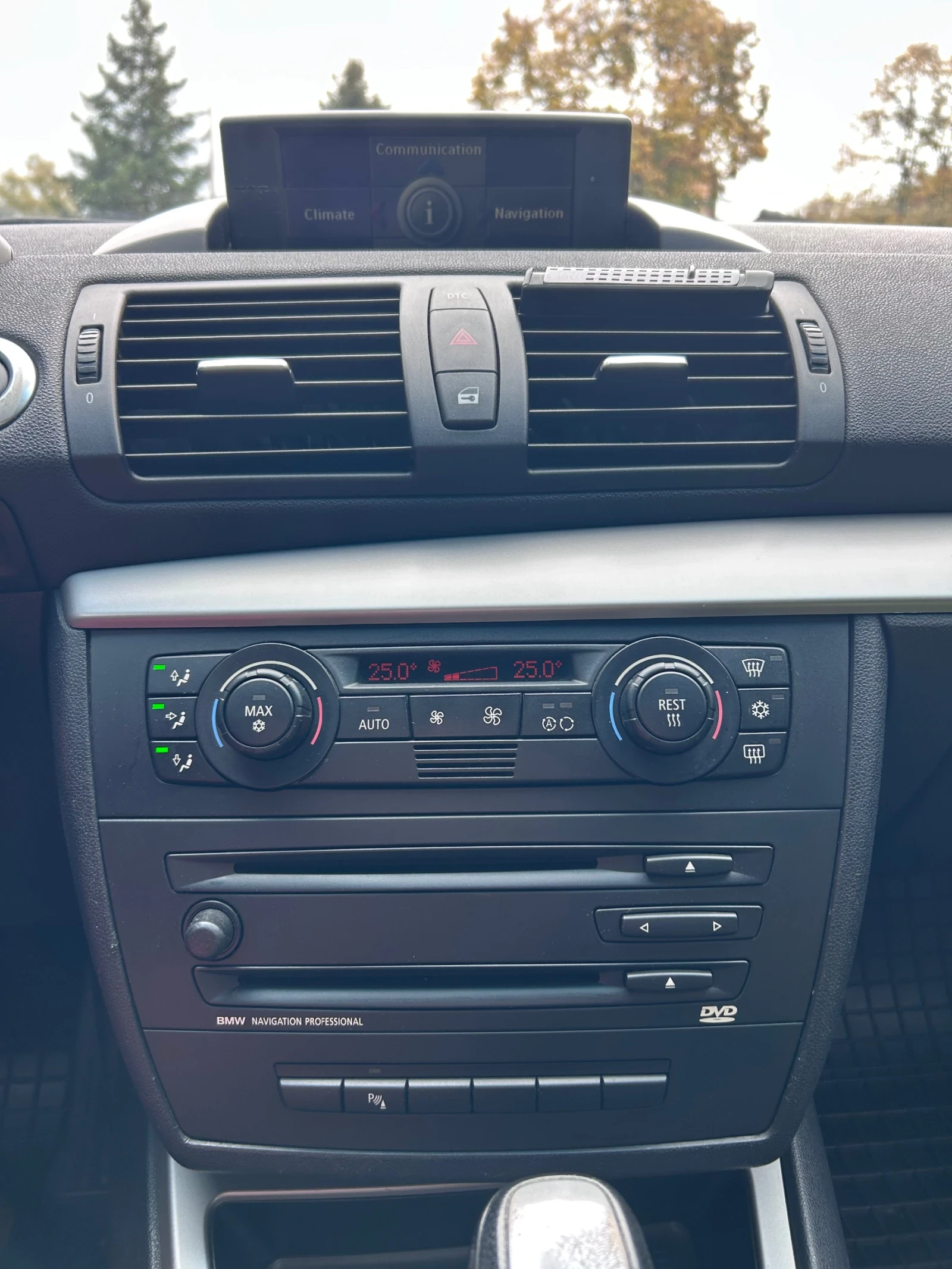 BMW 120, снимка 9 - Автомобили и джипове - 56745301