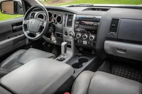 Toyota Sequoia LIMITED* 5.7* V8* ПОДГРЕВ* КАМЕРА* КЕЙЛЕС, снимка 10