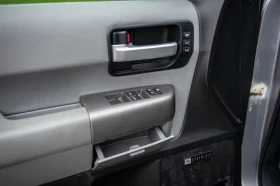 Toyota Sequoia LIMITED* 5.7* V8* ПОДГРЕВ* КАМЕРА* КЕЙЛЕС, снимка 7