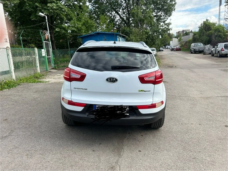 Kia Sportage, снимка 2 - Автомобили и джипове - 49476218