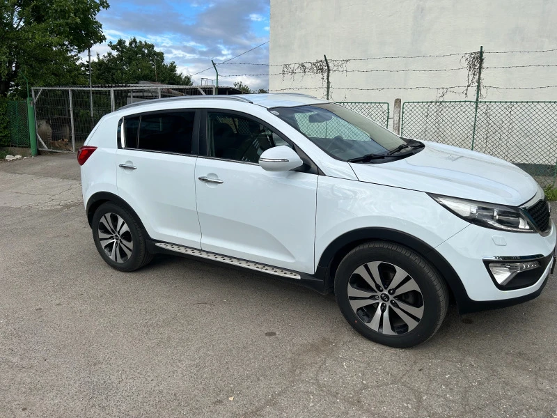 Kia Sportage, снимка 5 - Автомобили и джипове - 47535800