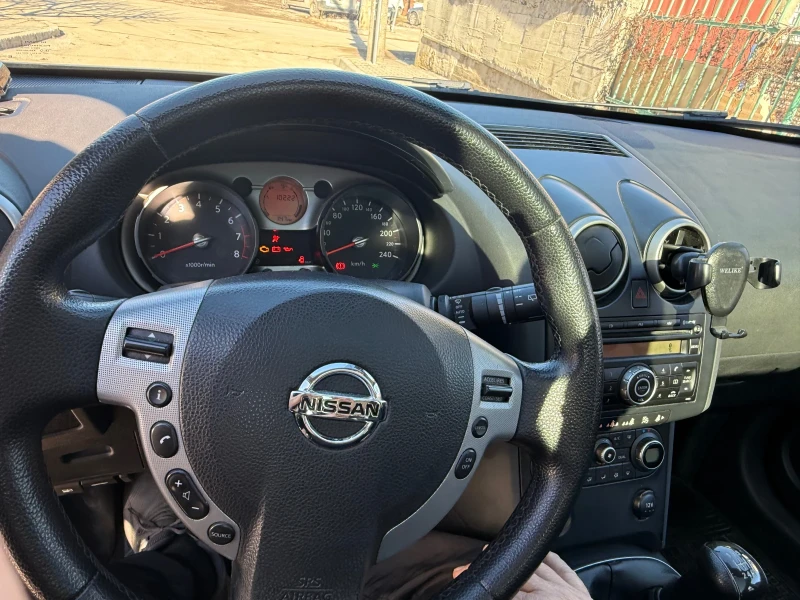 Nissan Qashqai, снимка 6 - Автомобили и джипове - 48825028