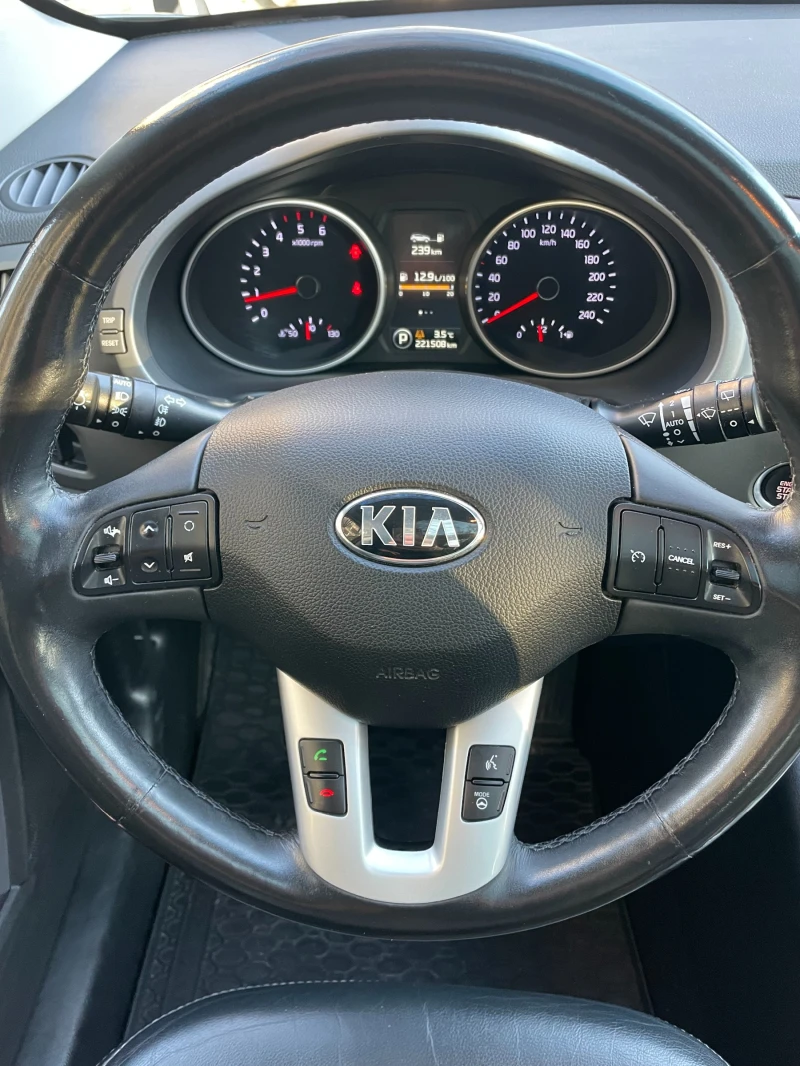 Kia Sportage, снимка 6 - Автомобили и джипове - 49257100