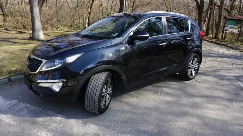 Kia Sportage, снимка 1 - Автомобили и джипове - 49257100