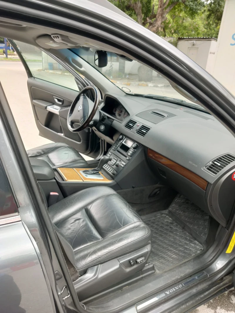 Volvo Xc90 V8, снимка 6 - Автомобили и джипове - 52259503