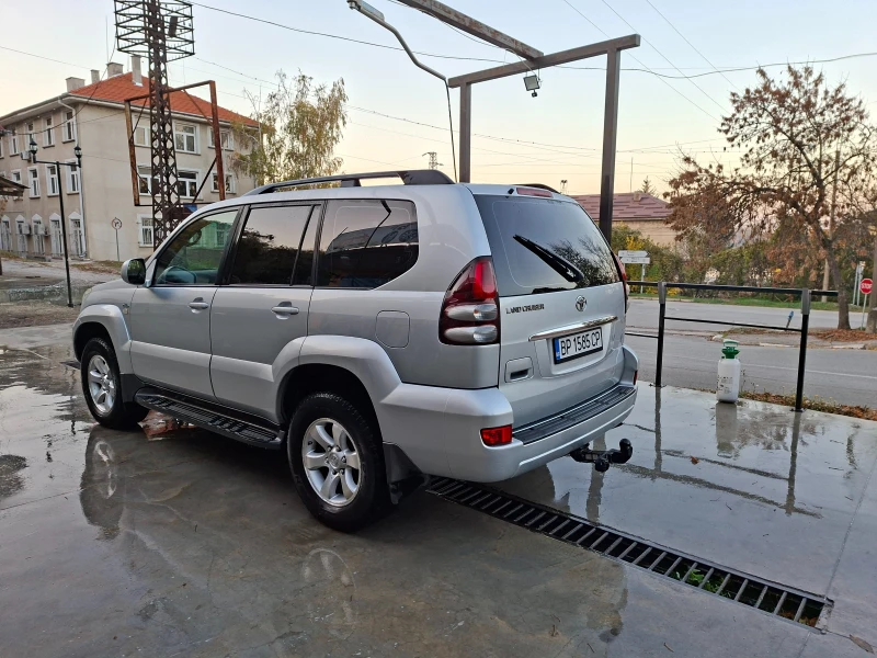 Toyota Land cruiser 3.0 D4D, снимка 5 - Автомобили и джипове - 52295622