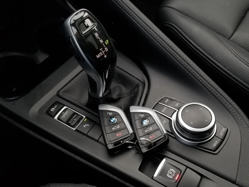 BMW X1 * NO ACCIDENT| NAV| PANO| CAMERA| MULTI COLOUR AMB, снимка 17 - Автомобили и джипове - 52906865