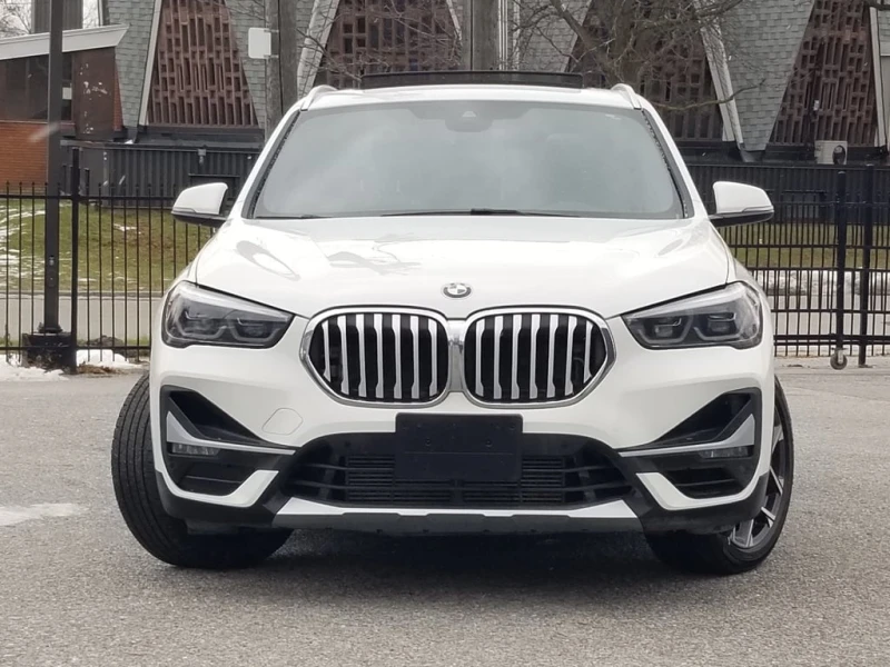 BMW X1 * NO ACCIDENT| NAV| PANO| CAMERA| MULTI COLOUR AMB, снимка 2 - Автомобили и джипове - 52906865