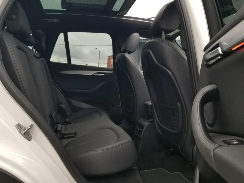 BMW X1 * NO ACCIDENT| NAV| PANO| CAMERA| MULTI COLOUR AMB, снимка 11 - Автомобили и джипове - 52906865