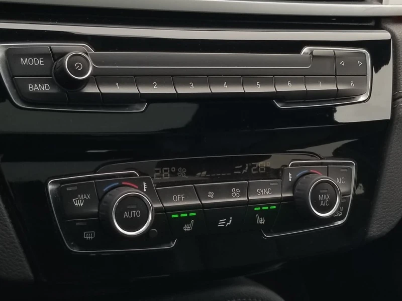 BMW X1 * NO ACCIDENT| NAV| PANO| CAMERA| MULTI COLOUR AMB, снимка 16 - Автомобили и джипове - 52906865