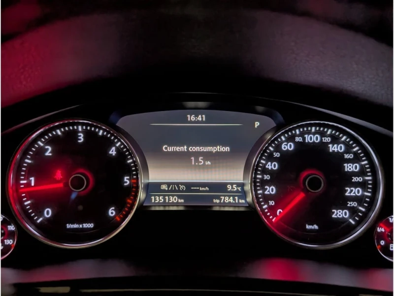 VW Touareg * 4dr TDI Highline * CARFAX * ЦЕНА ДО БГ, снимка 10 - Автомобили и джипове - 52923817