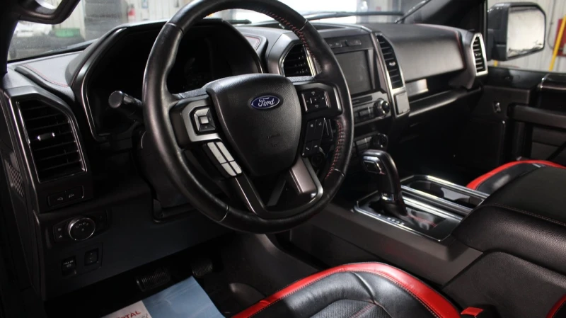 Ford F150 * LARIAT * CARFAX * БЕЗ ПЪРВОНАЧАЛНА ВНОСКА, снимка 5 - Автомобили и джипове - 53076054