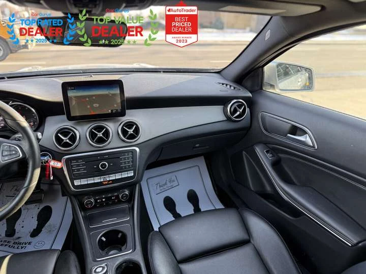 Mercedes-Benz GLA 250 | PREMIUM | PANO | NAVI | BACK UP CAMERA, снимка 11 - Автомобили и джипове - 53985364