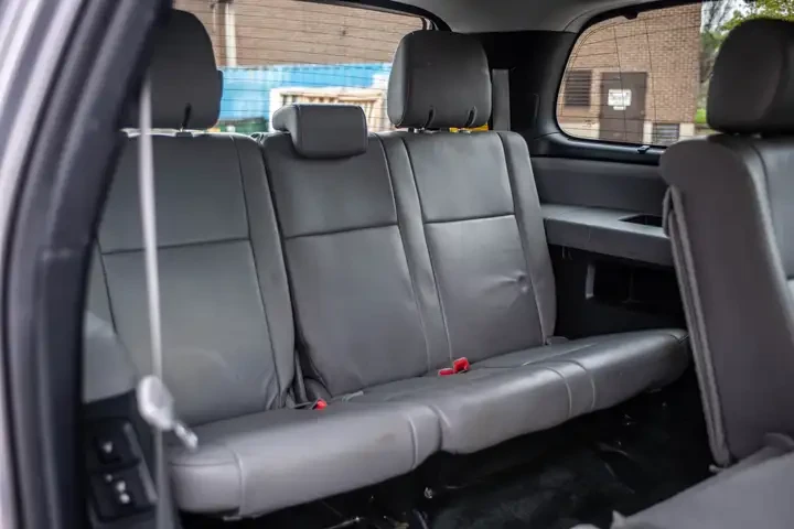 Toyota Sequoia LIMITED* 5.7* V8* ПОДГРЕВ* КАМЕРА* КЕЙЛЕС, снимка 12 - Автомобили и джипове - 54445677