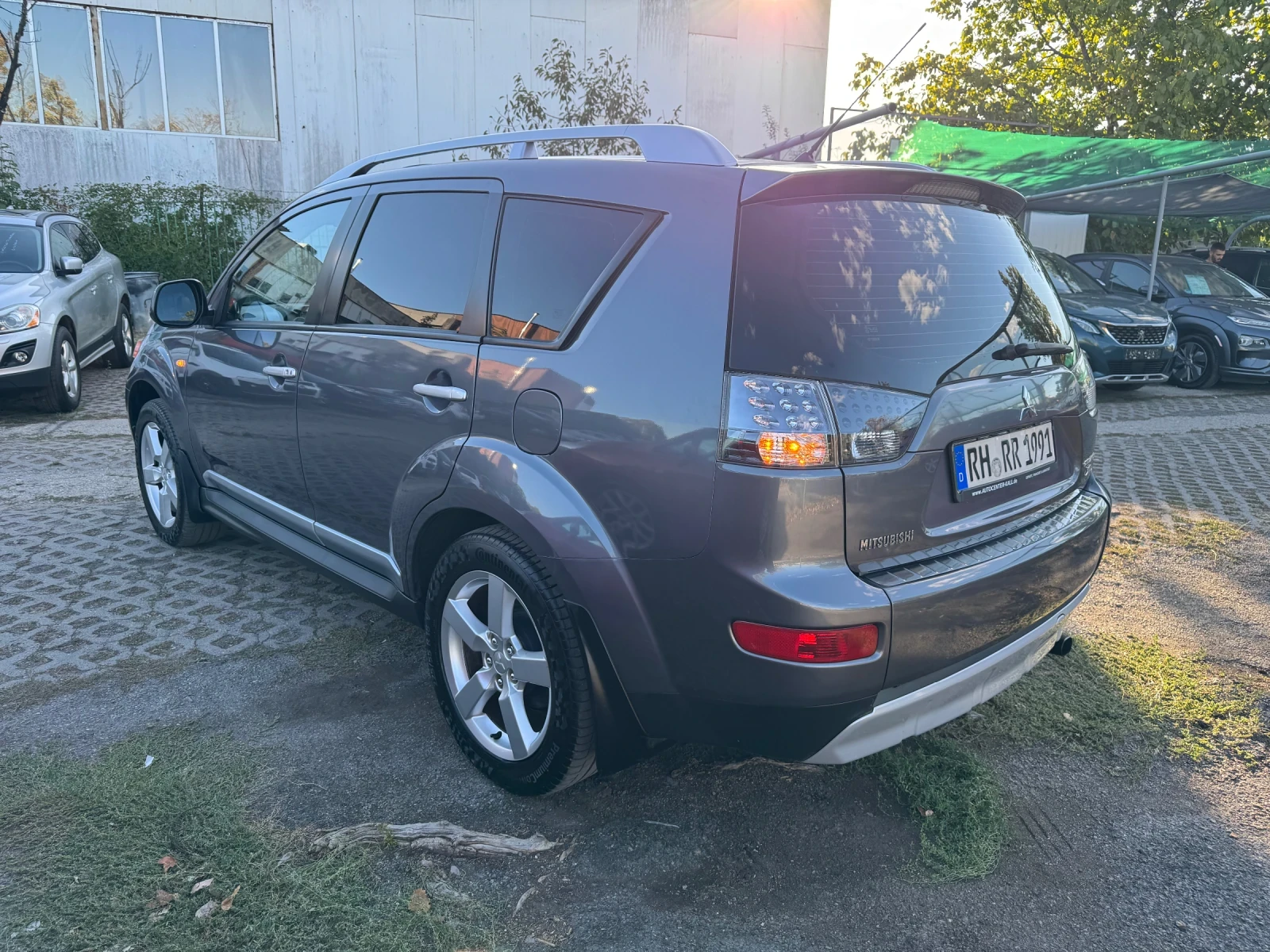 Mitsubishi Outlander 2.4  / 4x4 / SPORT | Mobile.bg   7
