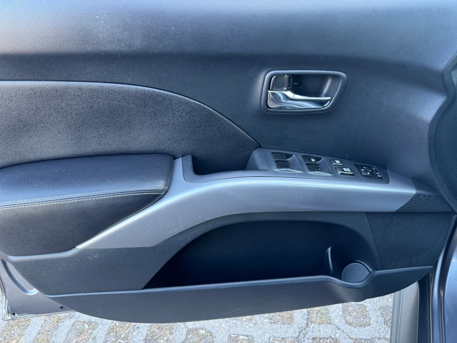 Mitsubishi Outlander 2.4  / 4x4 / SPORT | Mobile.bg   8