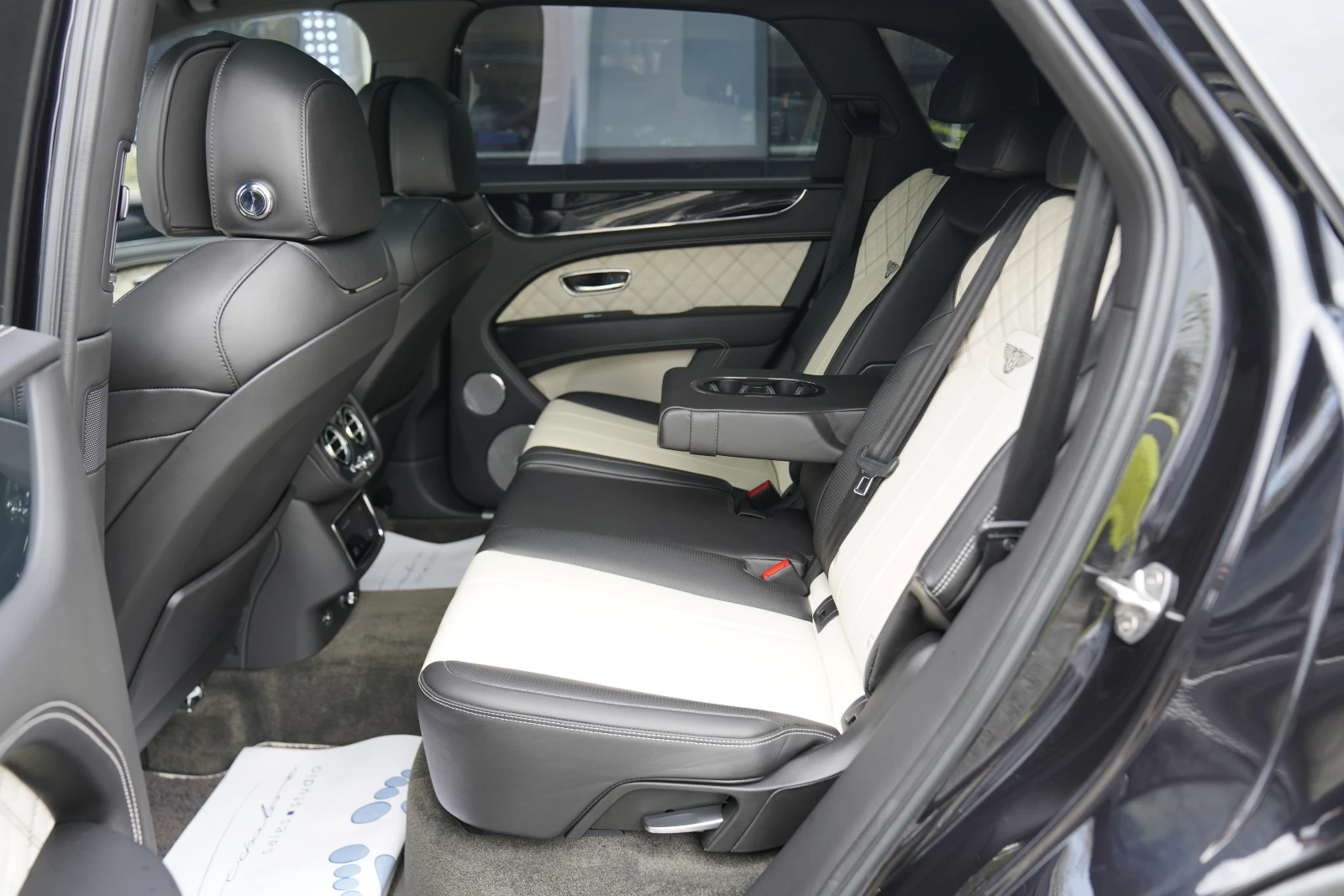 Bentley Bentayga 4.0 V8 AWD First Edition | Mobile.bg � ����������� 11