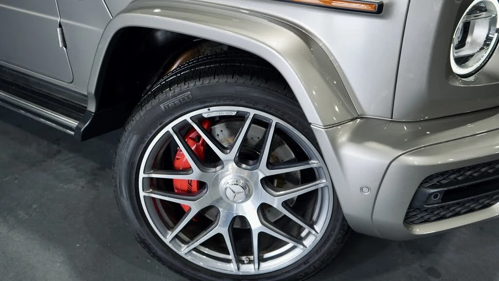 Mercedes-Benz G 63 AMG 4MATIC* AвтоКредит * (ЦЕНА ДО БГ), снимка 3 - Автомобили и джипове - 54021382