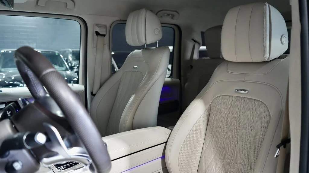 Mercedes-Benz G 63 AMG 4MATIC* AвтоКредит * (ЦЕНА ДО БГ), снимка 12 - Автомобили и джипове - 54021382