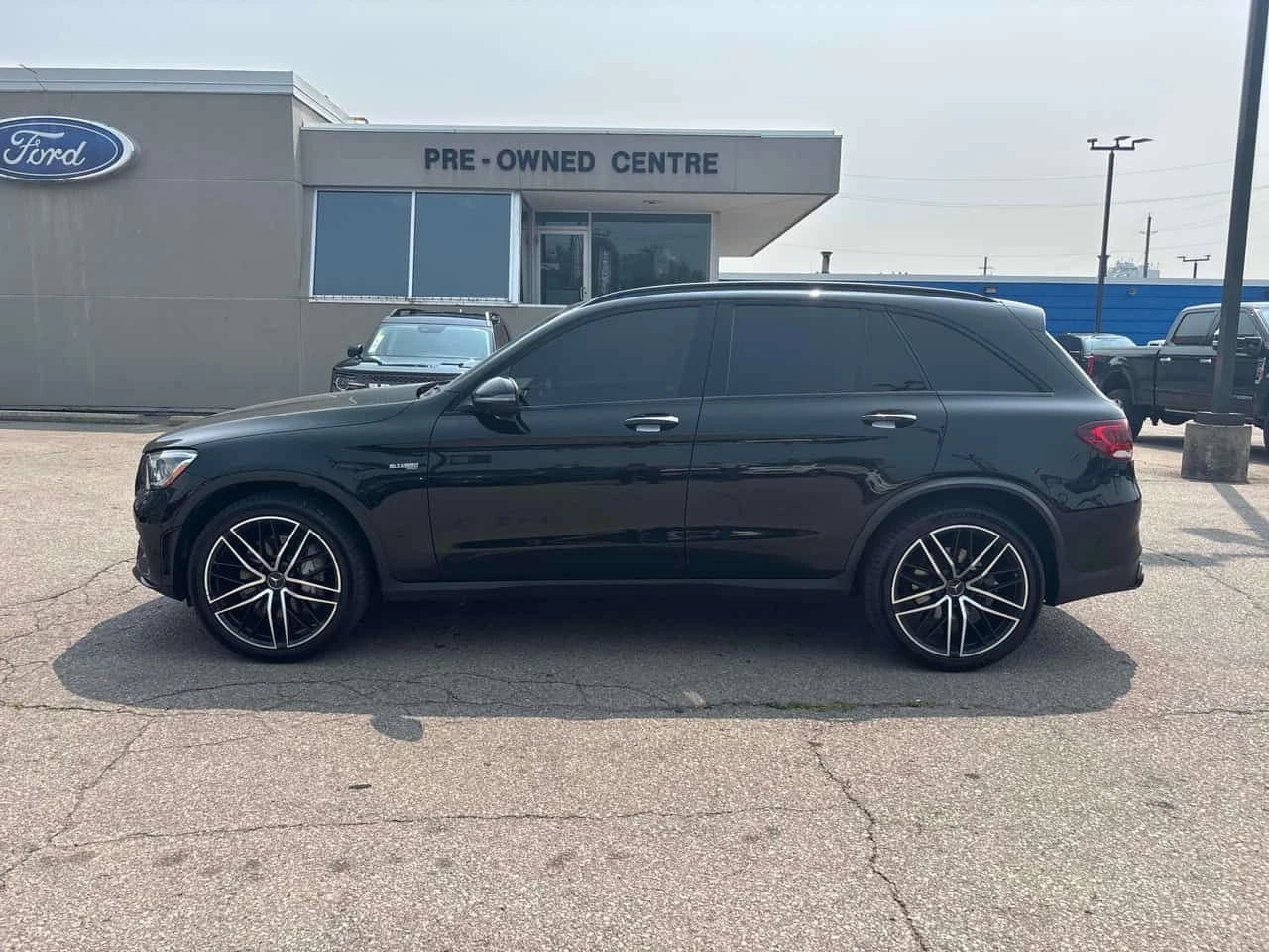 Mercedes-Benz GLC * AMG 43 * CARFAX * ОПЦИЯ ЗА ФИНАНСИРАНЕ , снимка 2 - Автомобили и джипове - 55335202