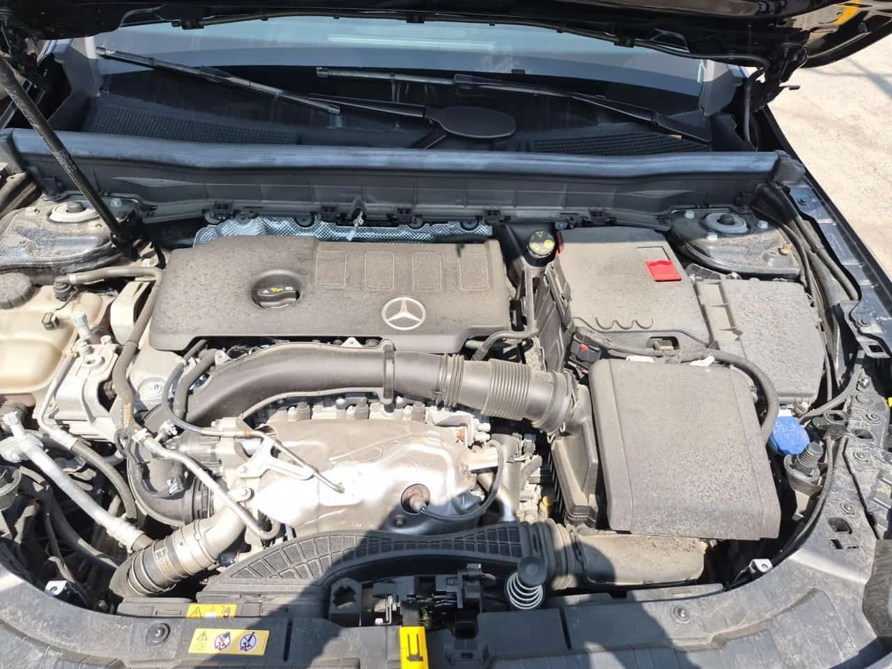 Mercedes-Benz GLB 250  360 / AMBIENT / LED / 2 КЛЮЧА , снимка 15 - Автомобили и джипове - 55445922