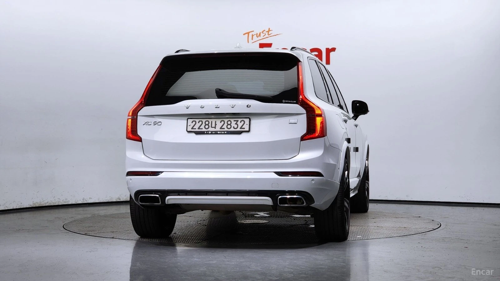 Volvo Xc90 T8* R-Design* HYBRID* 360* HUD* PANO* ПОДГРЕВ* ОБД, снимка 4 - Автомобили и джипове - 55530457