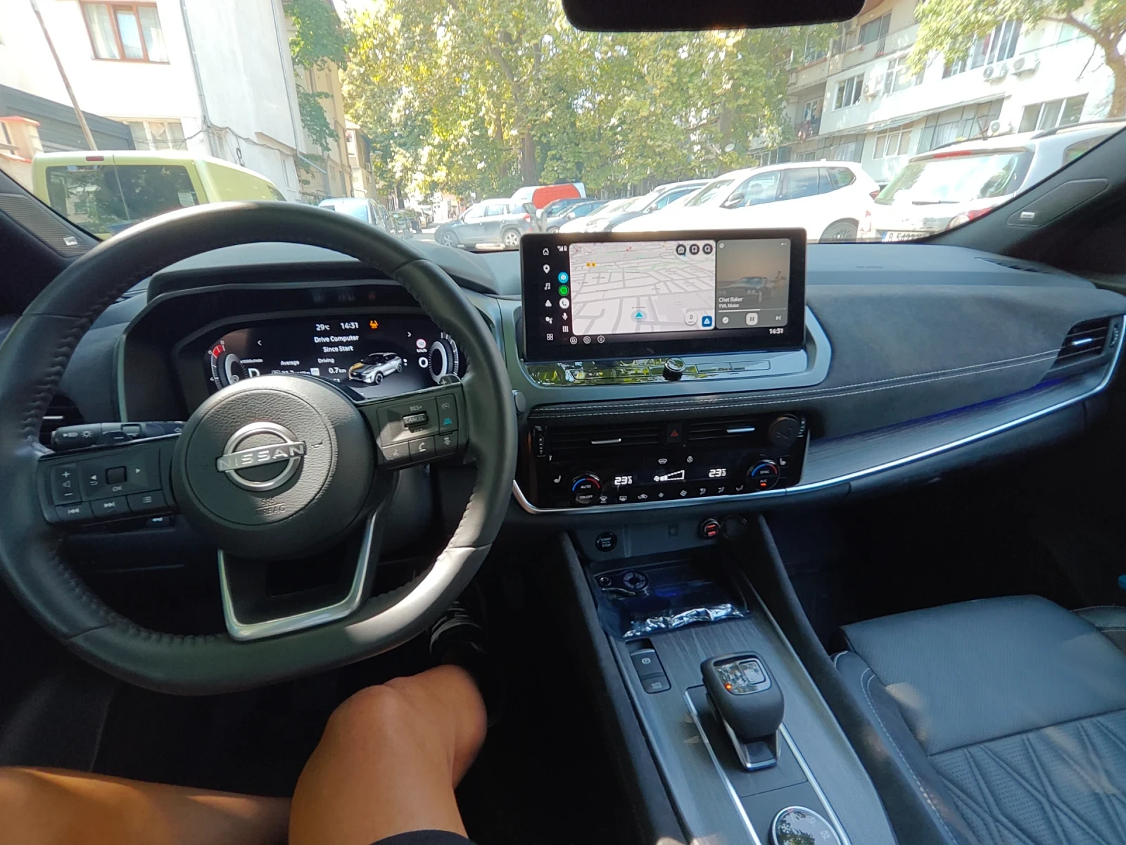 Nissan Qashqai 1.3 Mild Hybrid 4x4 Tekna + , снимка 11 - Автомобили и джипове - 55875292