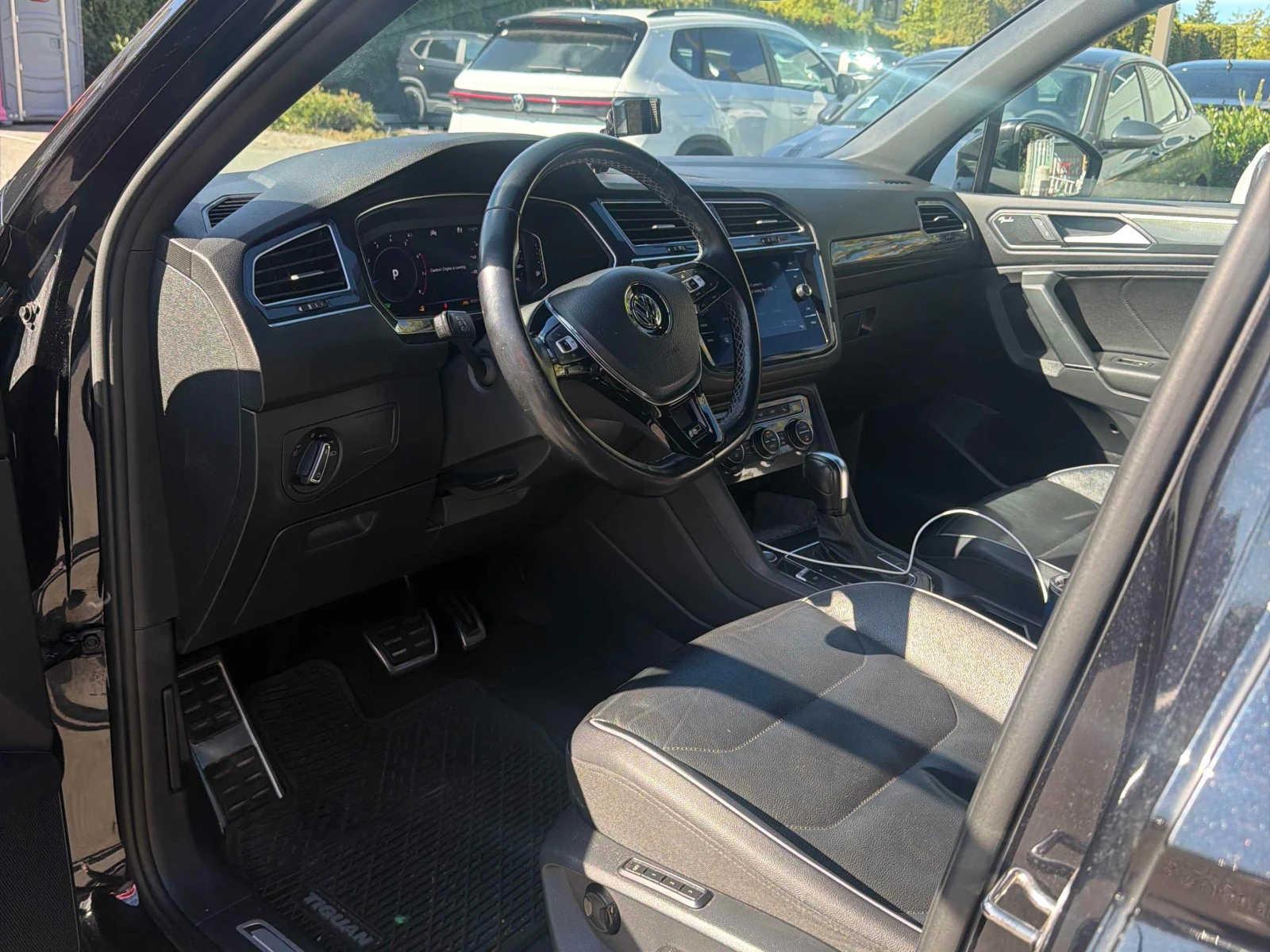 VW Tiguan * Highline * CARFAX * ОПЦИЯ ЗА ФИНАНСИРАНЕ, снимка 5 - Автомобили и джипове - 55886608