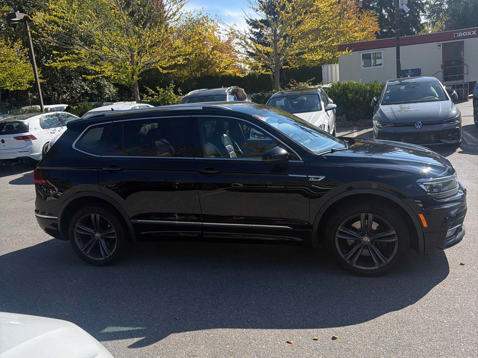 VW Tiguan * Highline * CARFAX * ОПЦИЯ ЗА ФИНАНСИРАНЕ, снимка 3 - Автомобили и джипове - 55886608