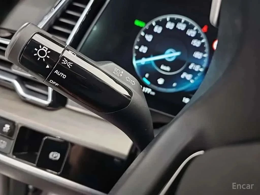 Kia Sportage, снимка 13 - Автомобили и джипове - 56688503