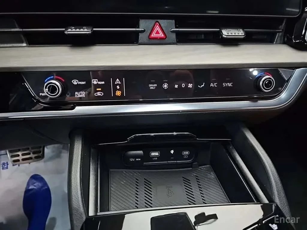Kia Sportage, снимка 16 - Автомобили и джипове - 56688503