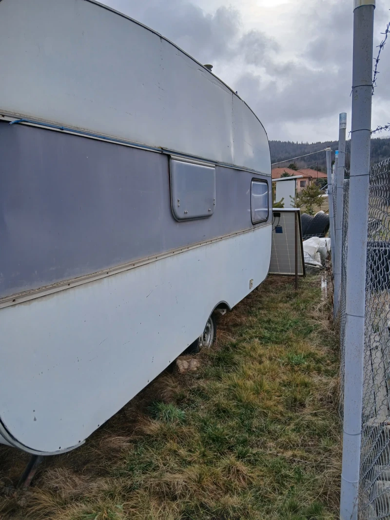 Каравана Adria, снимка 3 - Каравани и кемпери - 53286278