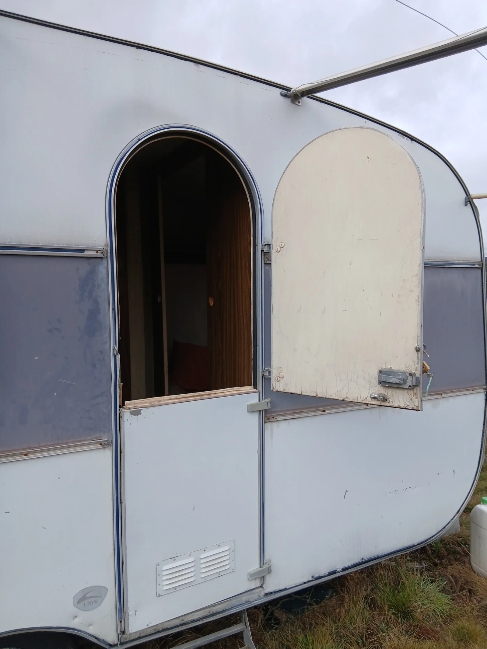 Каравана Adria, снимка 1