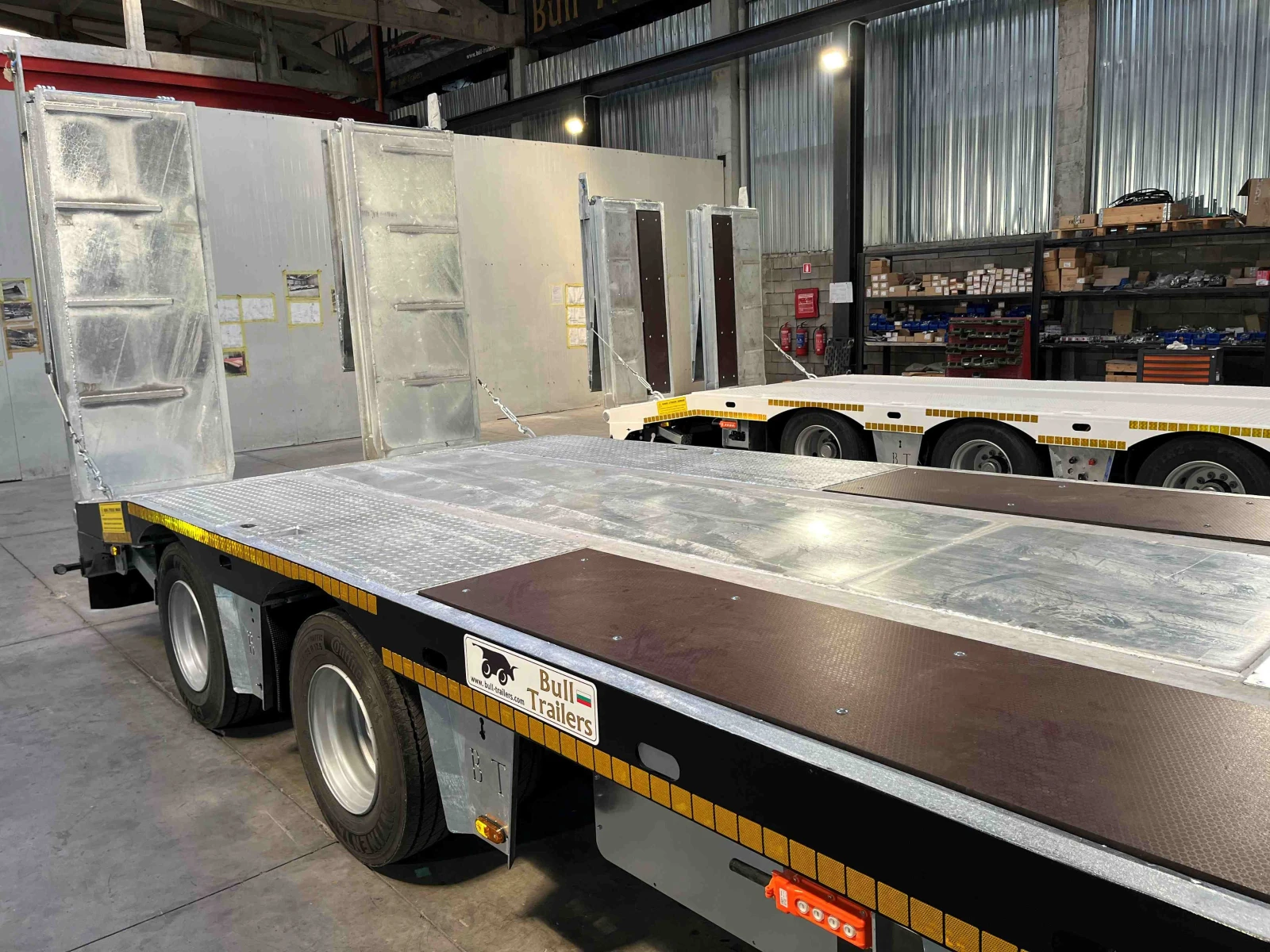   BULL TRAILERS MINOTAURO | Mobile.bg   5