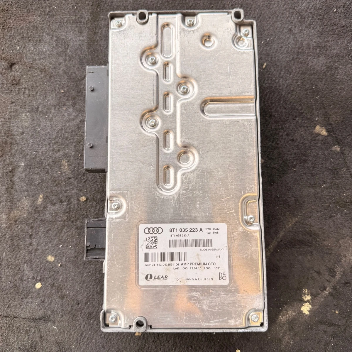 ����� ��������� Bang Olufsen � ��� ����� �� Audi ���� 8T1035223A-1235 | Mobile.bg � ����������� 1