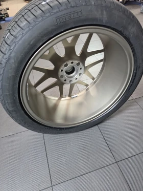 Гуми с джанти Pirelli 295/40R22, снимка 13