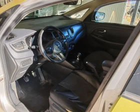 Kia Carens 1.6 Газова уредба, снимка 7