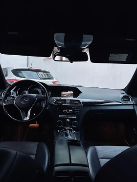 Mercedes-Benz C 220, снимка 7