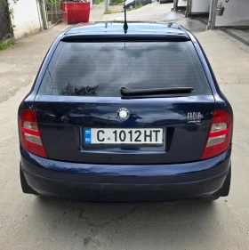 Skoda Fabia 1.9 101кс втори собственик, снимка 6