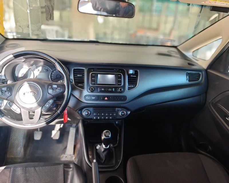 Kia Carens 1.6 Газова уредба, снимка 6 - Автомобили и джипове - 49618632