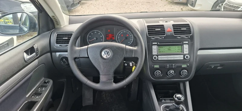 VW Jetta 1.6-102.k.c, снимка 7 - Автомобили и джипове - 52210899