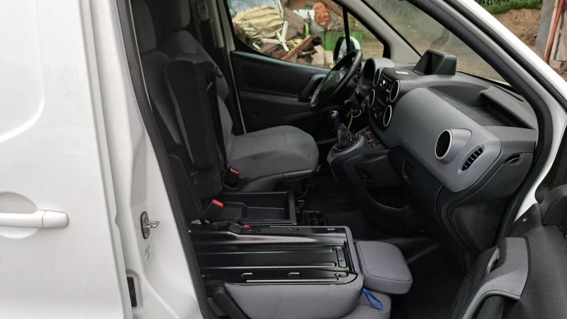 Peugeot Partner  2÷1 места ТОП, снимка 8 - Автомобили и джипове - 52475427