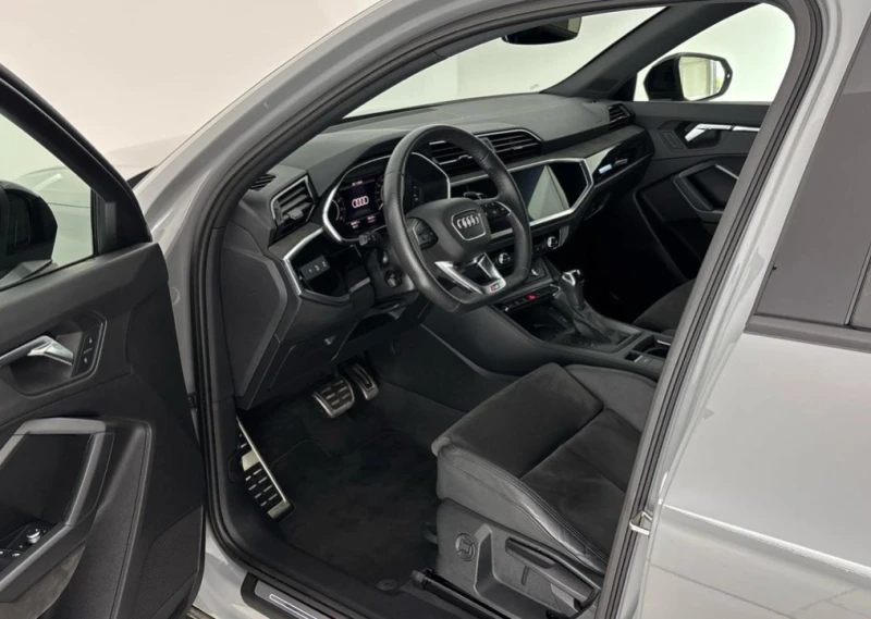 Audi RSQ3 2.5 TFSI Sportback, снимка 7 - Автомобили и джипове - 52547080
