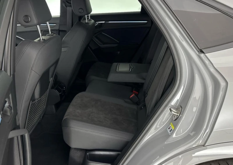 Audi RSQ3 2.5 TFSI Sportback, снимка 9 - Автомобили и джипове - 52547080