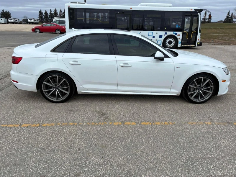 Audi A4 Black optic* Distr* 3xS-line* 360Камера* B&O музик, снимка 3 - Автомобили и джипове - 52574874