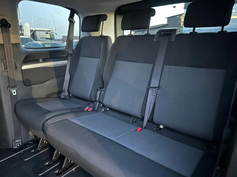 Toyota Proace City / VERSO / 8+ 1 / 75 KWh / ЕЛЕКТРИЧЕСКИ / TOP /, снимка 11 - Автомобили и джипове - 53023778