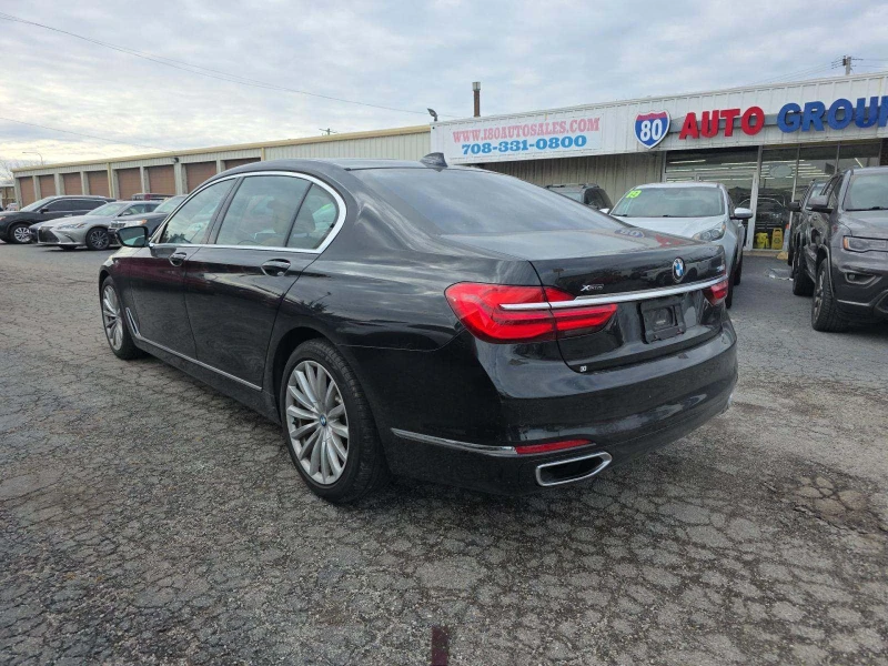 BMW 740, снимка 2 - Автомобили и джипове - 53091478